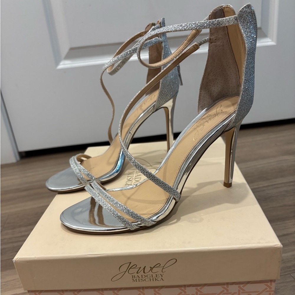 Jewel Badgley Mischka Silver Women's Heels